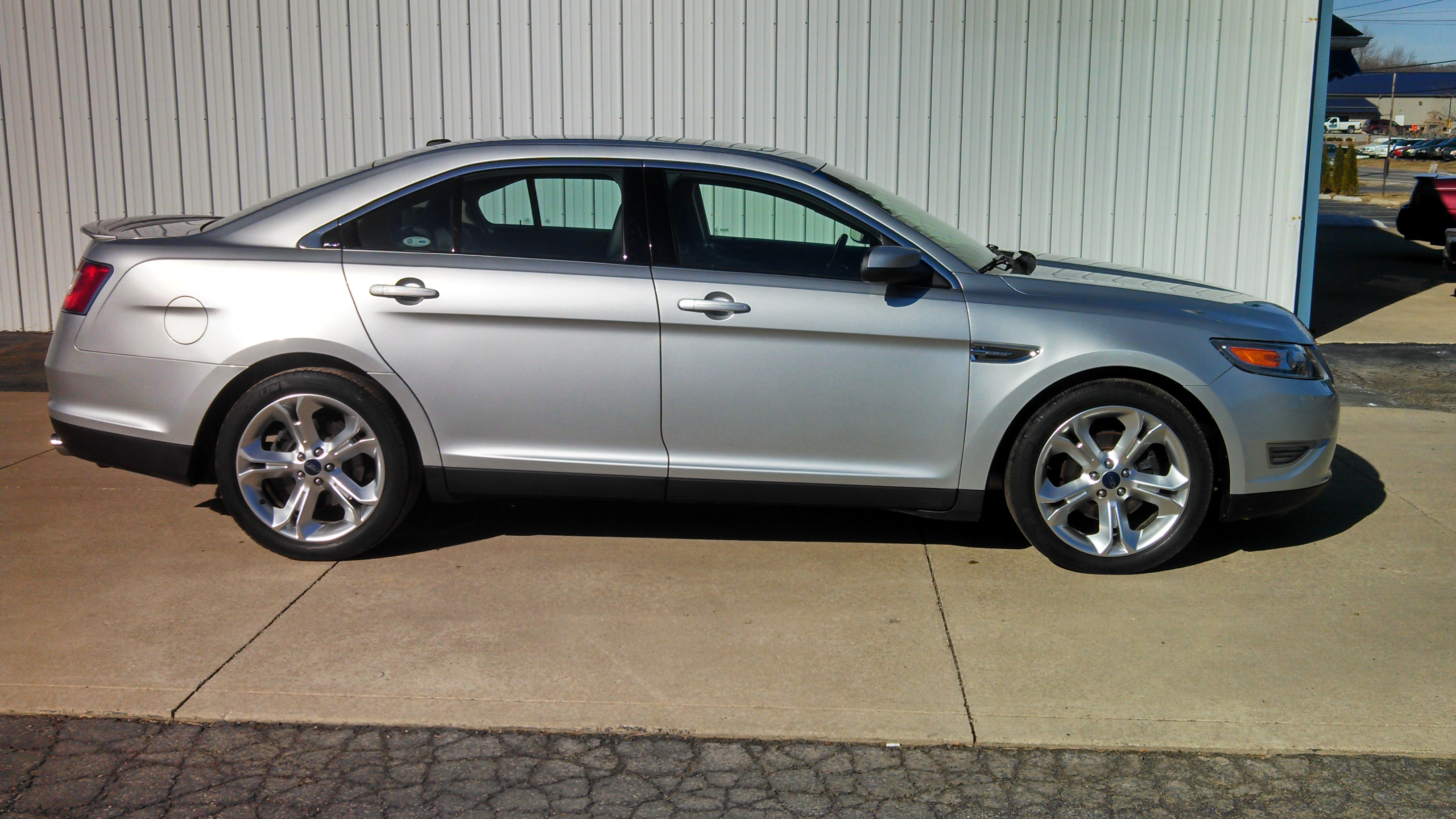 2011 Ford taurus sho tires #3